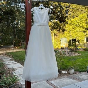 NWT David’s Bridal style s1038W Girl’s Ivory Size 8 Dress